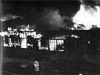 Großbrand Wellpappenfabrik Eichhorn Niederbrechen 1980 - zum Vergrößern klicken
