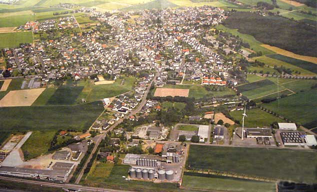 Luftbild von Lindenholzhausen (ca. 2001)